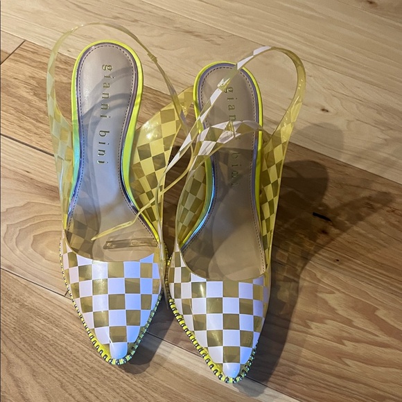 Gianni Bini Shoes - Gianni Bini Yellow and White Checkered Pumps